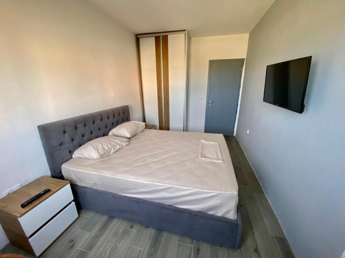 Etna Apartments Улцинь Екстер'єр фото