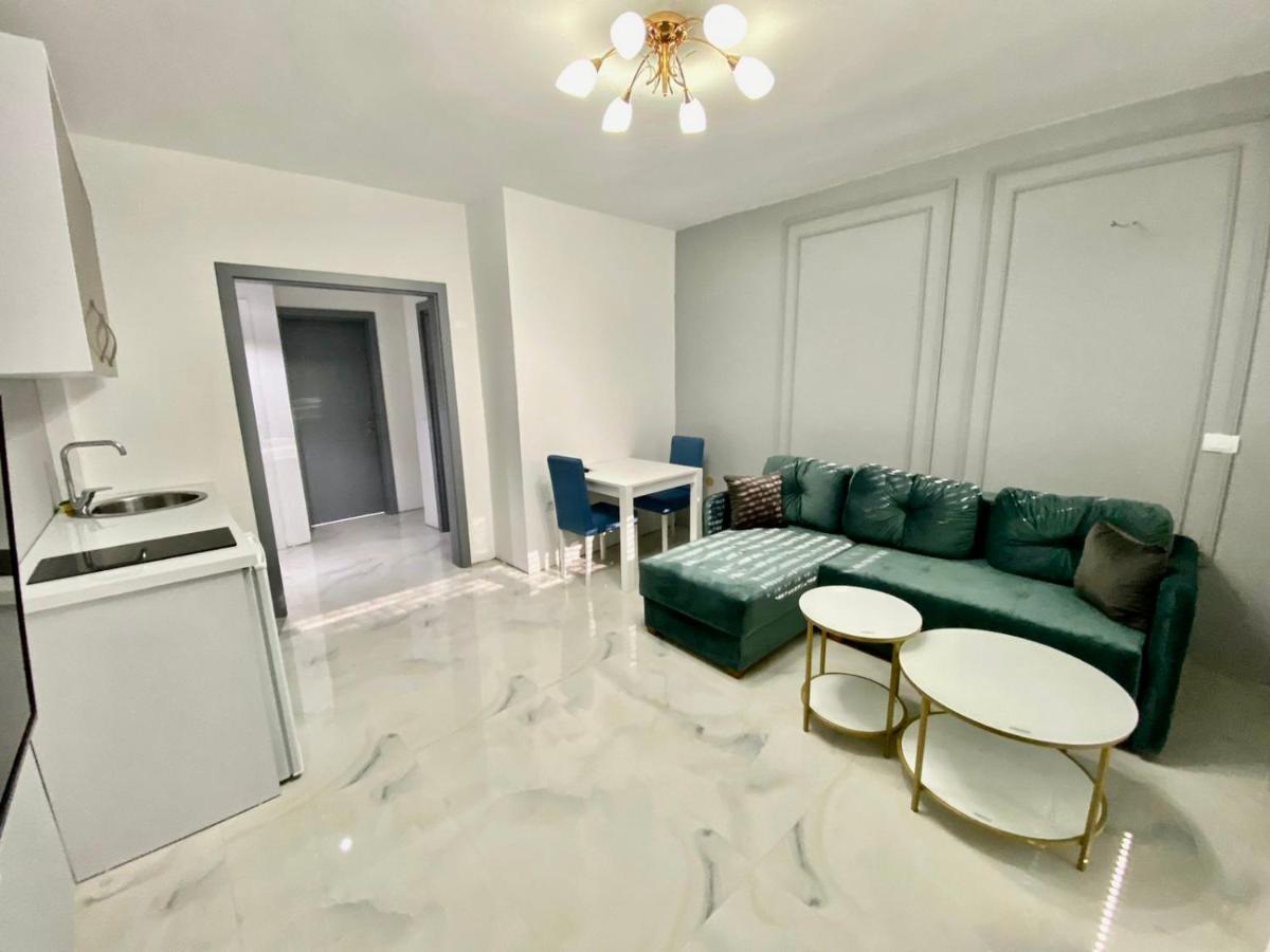 Etna Apartments Улцинь Екстер'єр фото