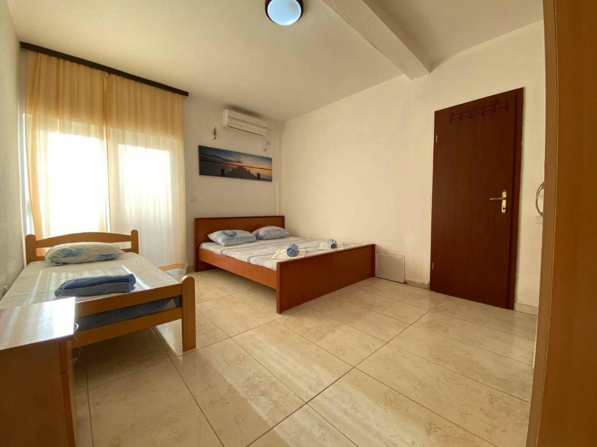 Etna Apartments Улцинь Екстер'єр фото