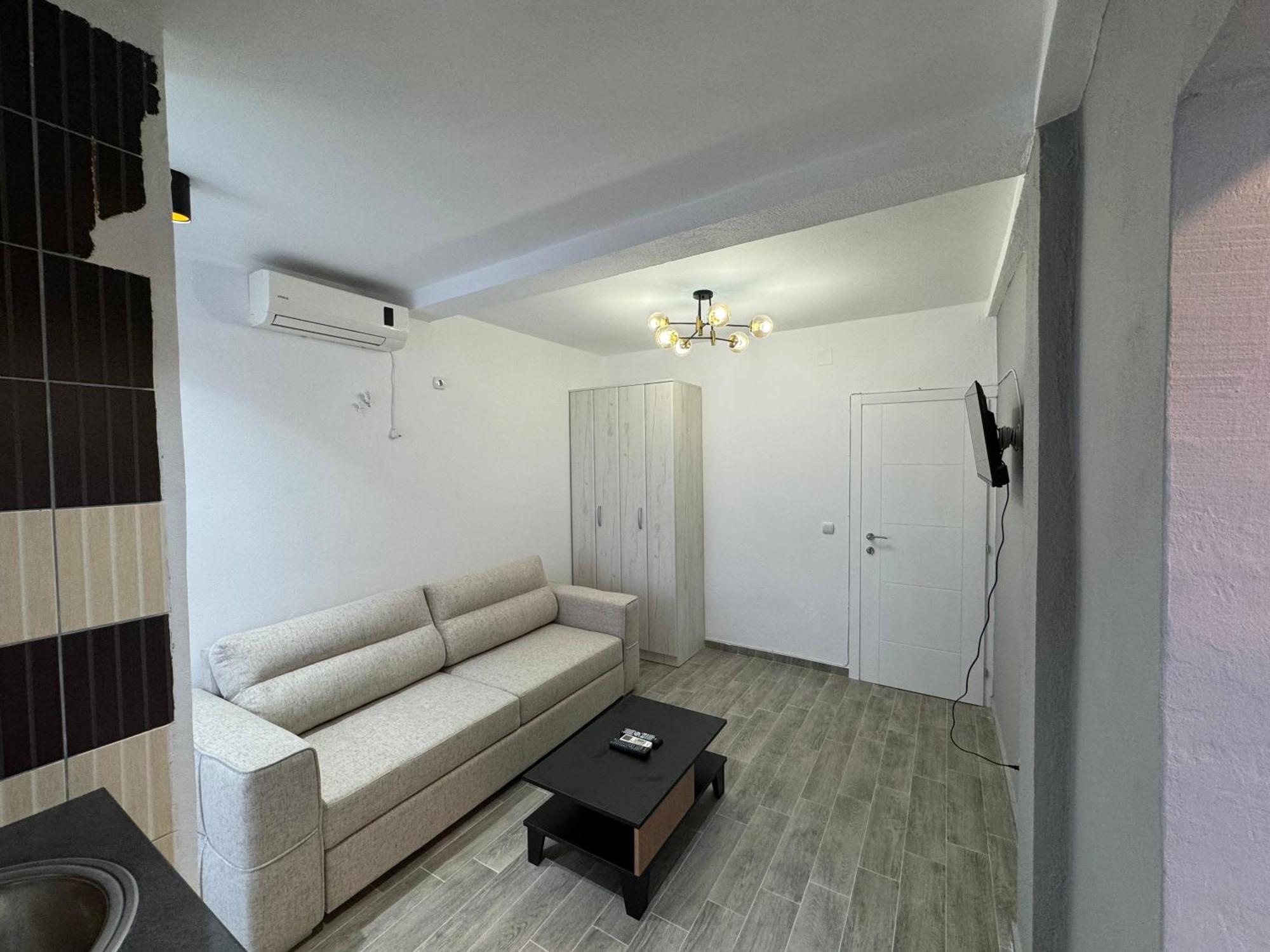 Etna Apartments Улцинь Екстер'єр фото