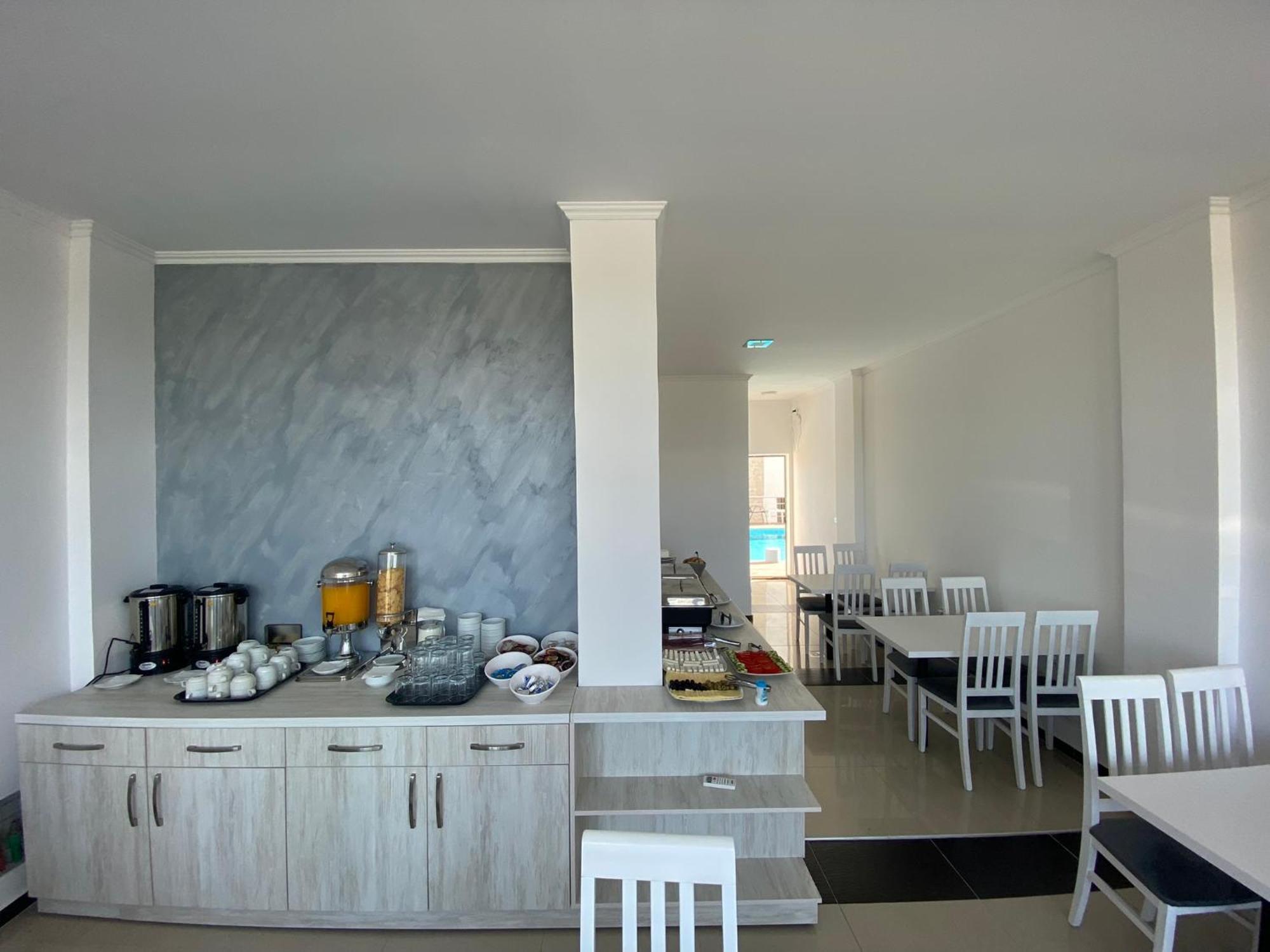 Etna Apartments Улцинь Екстер'єр фото