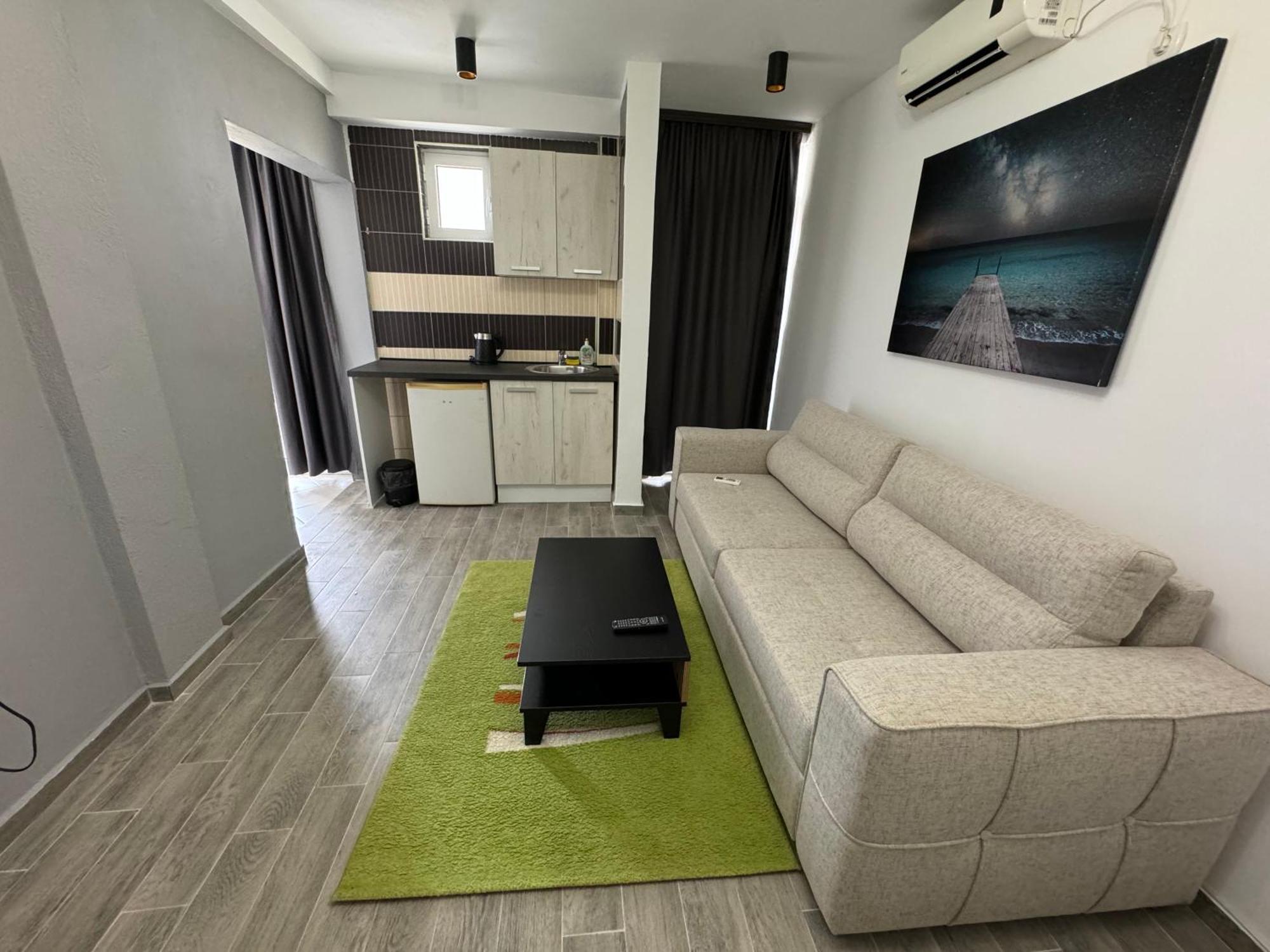 Etna Apartments Улцинь Екстер'єр фото