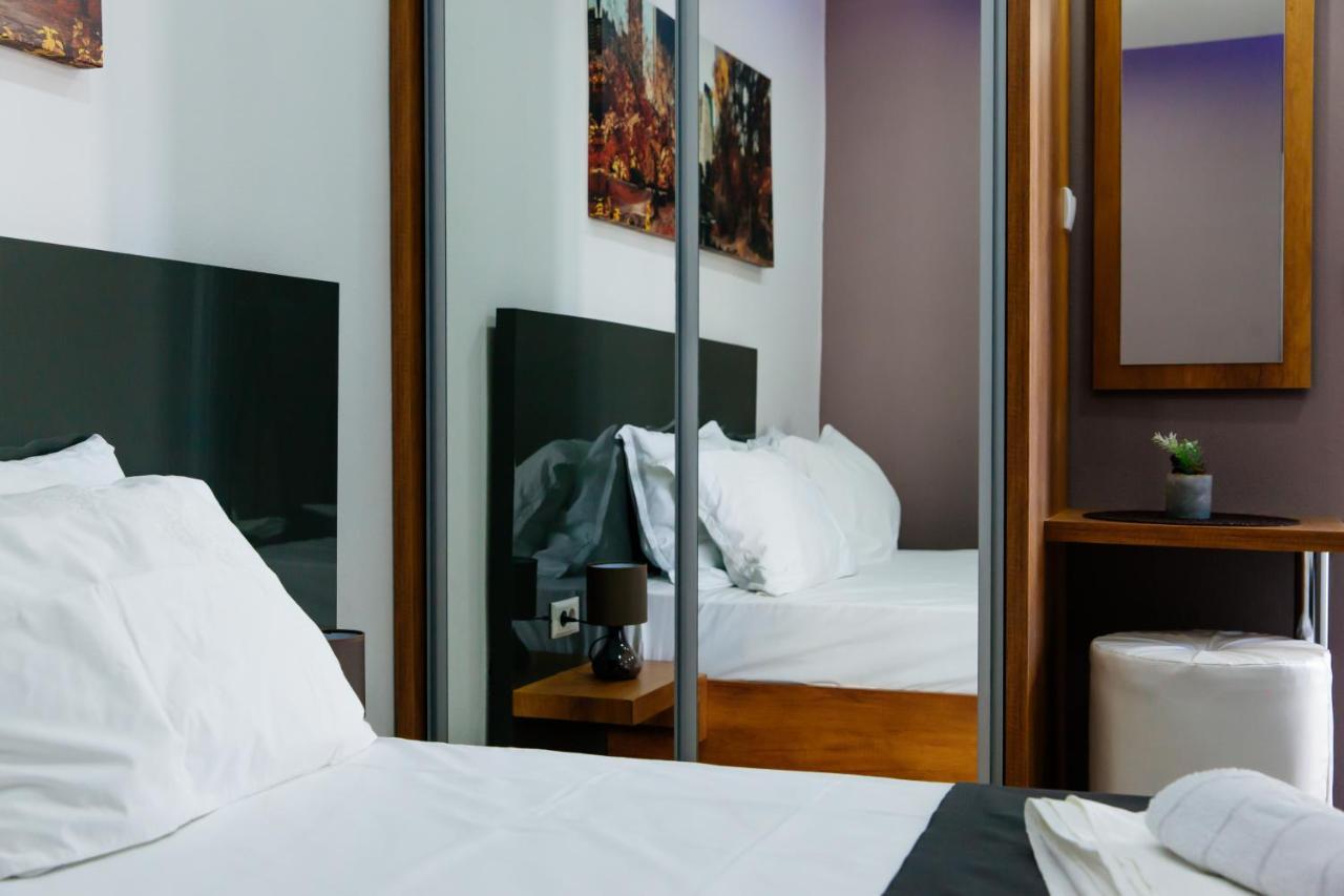 Etna Apartments Улцинь Екстер'єр фото