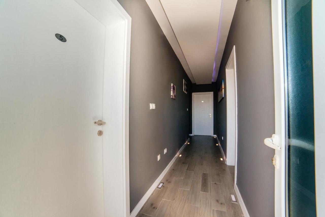 Etna Apartments Улцинь Екстер'єр фото